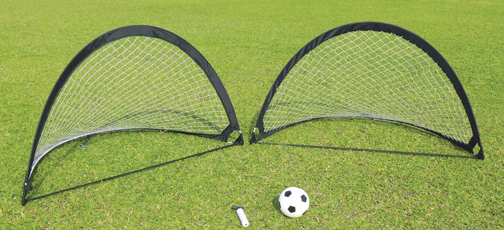 Ворота футбольні Outdoor-Play КА6219A 2 шт.
